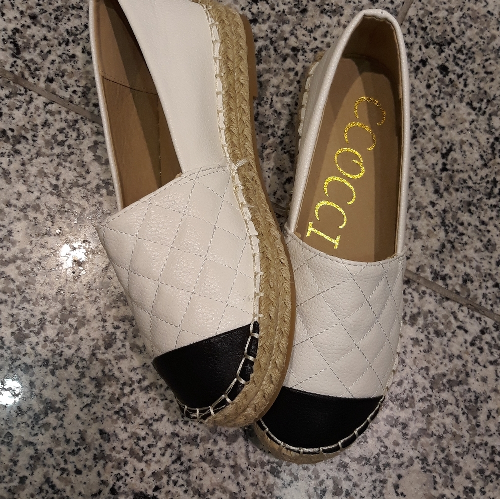 Ccocci Quilted Cap Toe Flats NEW IN BOX! - Picture 7 of 7